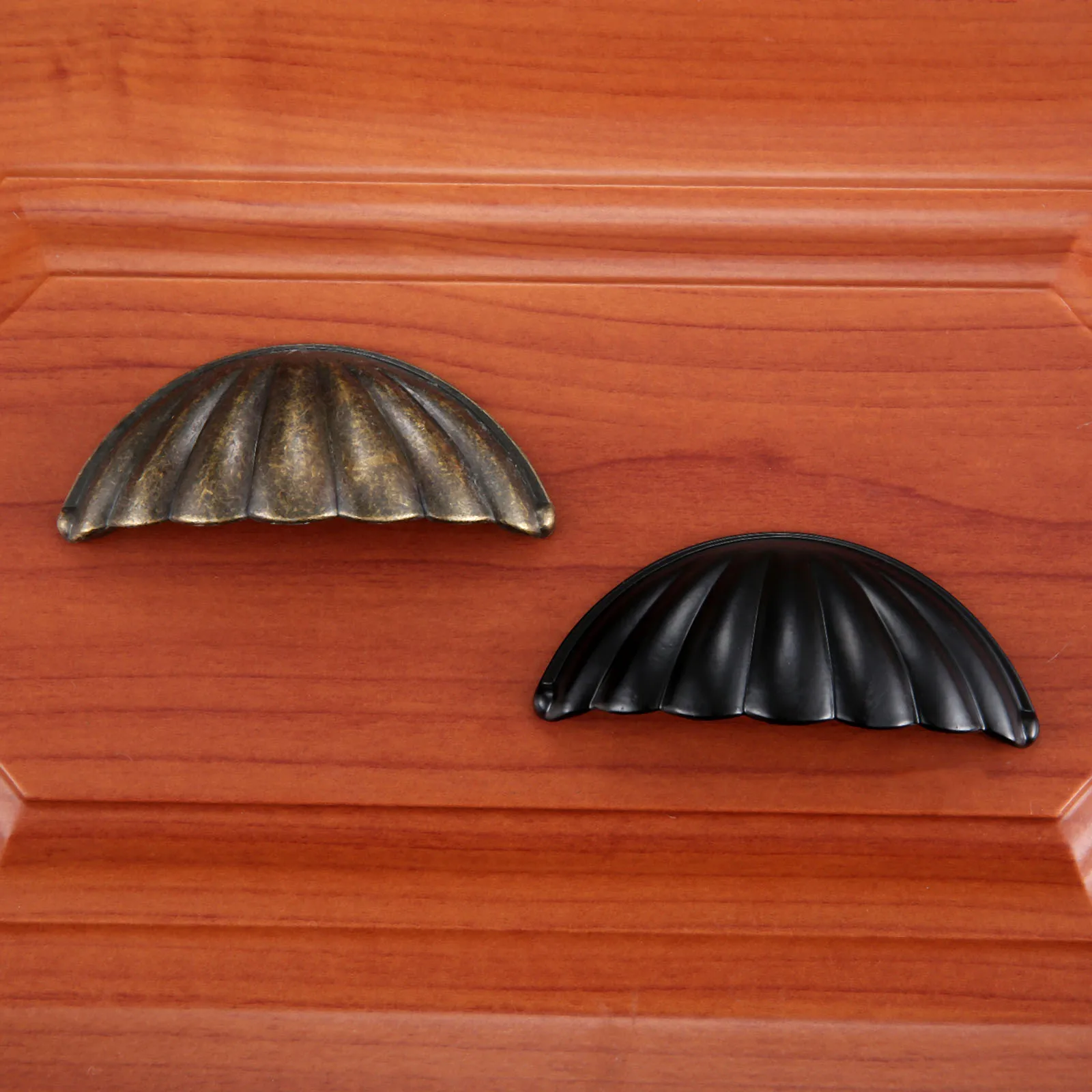 1pc liga forma de concha alça  - Restoration Hardware Furniture Used avaliação e preço