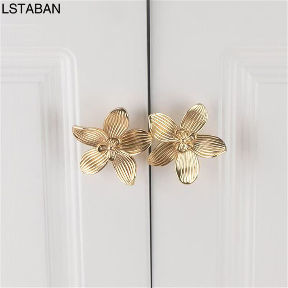 Puxador de porta de armário de - Restoration Hardware Furniture Used avaliação e preço